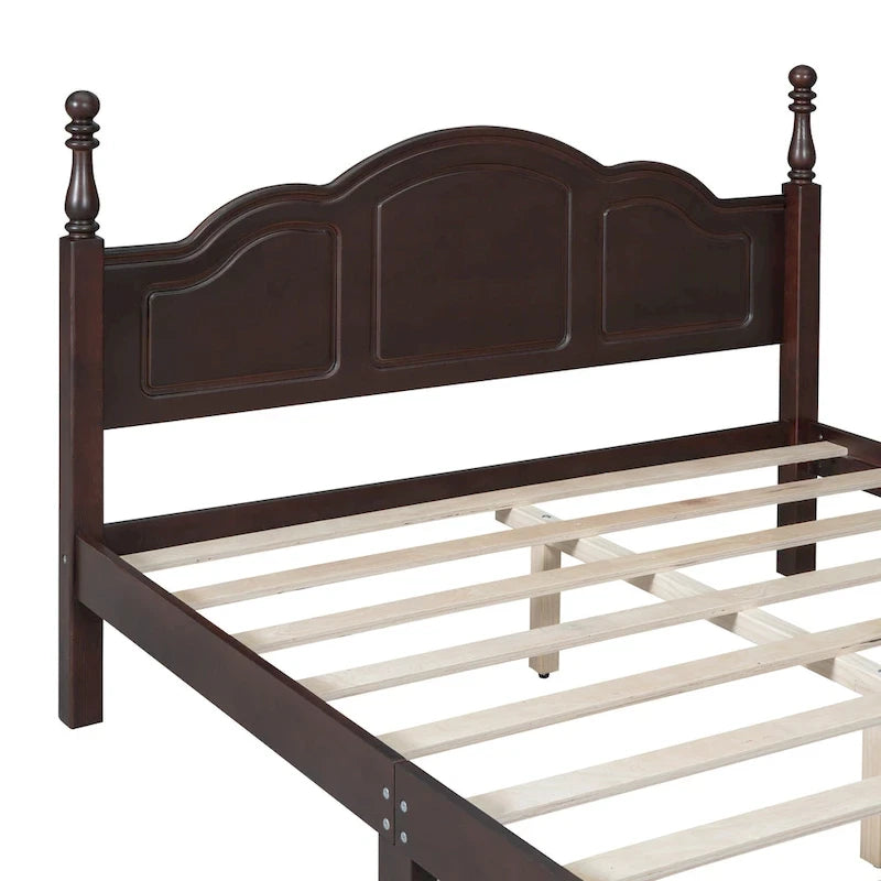 Lit plateforme queen size de style rétro, cadre de lit plateforme en bois avec support en lattes de bois massif et tête de lit incurvée
