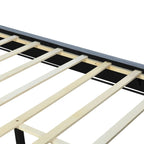 Lit plateforme rembourré gris Queen Size avec tête de lit capitonnée et cadre en métal