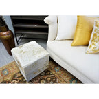 Home& Pouf carré cube en cuir doré
